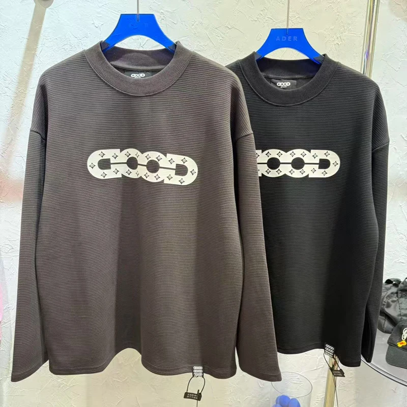 

Классическая черно-серая футболка Goodbrand High Street с выдолбленным буквенным принтом и логотипом Hot Diamond с длинными рукавами GOODBRAND Футболка унисекс