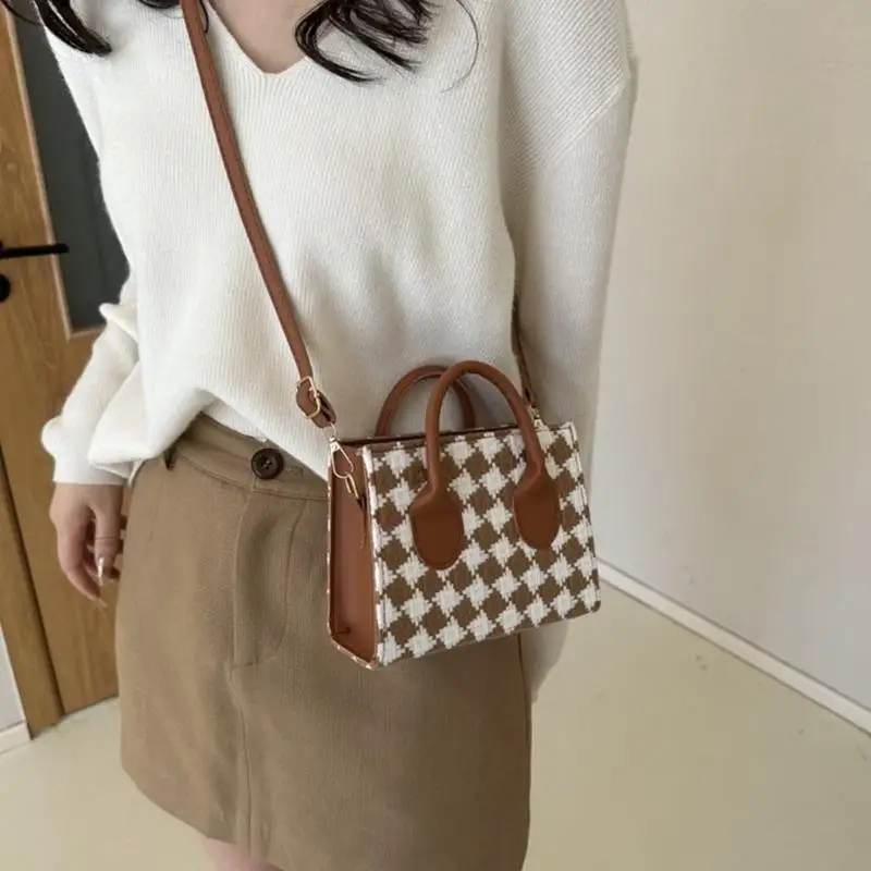 

Современная клетчатая сумка для плеча для женщин с кроссовой сумочкой оставайтесь модной 20ca