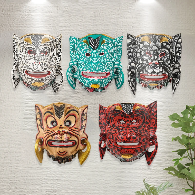 Solid Wood Hand-painted Monkey Face Masks Wall Hangers Decorative Facial Masks Dongba Animal Wall Decorations