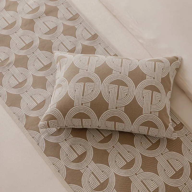 High-End Geometric ring Jacquard Bed Runner Modern Oatmeal Retro Luxury Bed Cover High Quality Texture Bed End Pillowcase