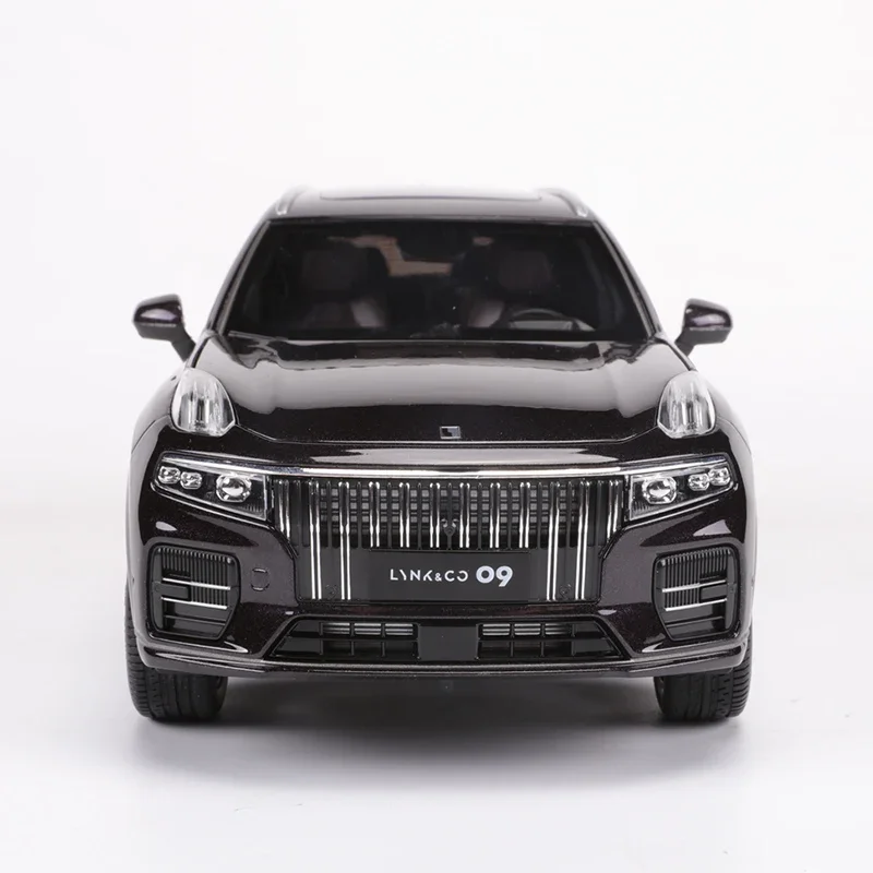 Lynk & co 09-合金車モデル,日曜大工,紫と白,収集可能な装飾,男の子へのギフト,スケール1:18