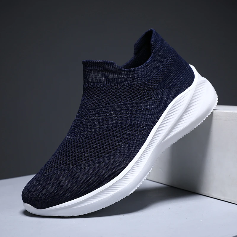 

New Man Sneakers High Quality Women Sneakers Slip-on Men Women Fashion Couple Shoes Loafers Tenis Luxury Shoes Zapatillas Hombre