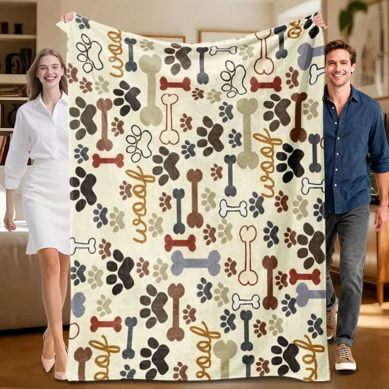 

Цельное фланелевое одеяло на тему собаки с принтами лап и косточками, идеально подходит для дивана, кровати, офиса. Идеальный подарок для семьи, друзей и