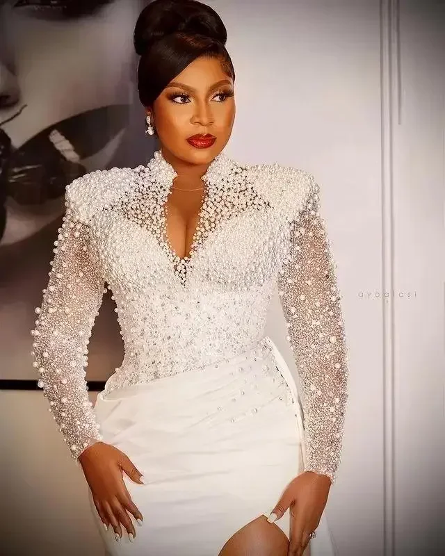 Perles personnalisées perles sirène robes de mariée col haut col en V arabe Aso Ebi manches longues robe de mariée grande taille côté Sexy