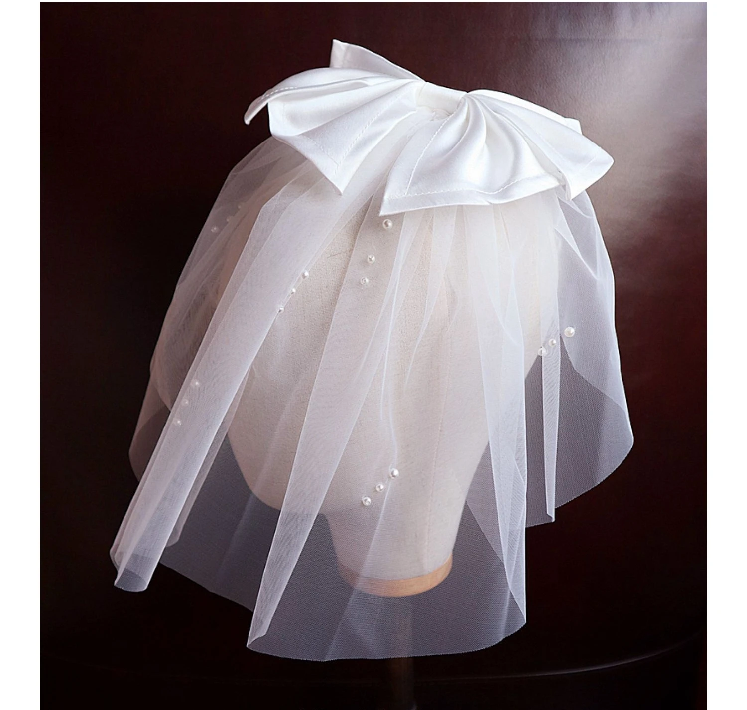 New Fashion Diamond White Short Wedding Veil Ribbon Bow Sweet Princess Bride Hair Dress Diadema Con Velo свадебные шляпки вуали