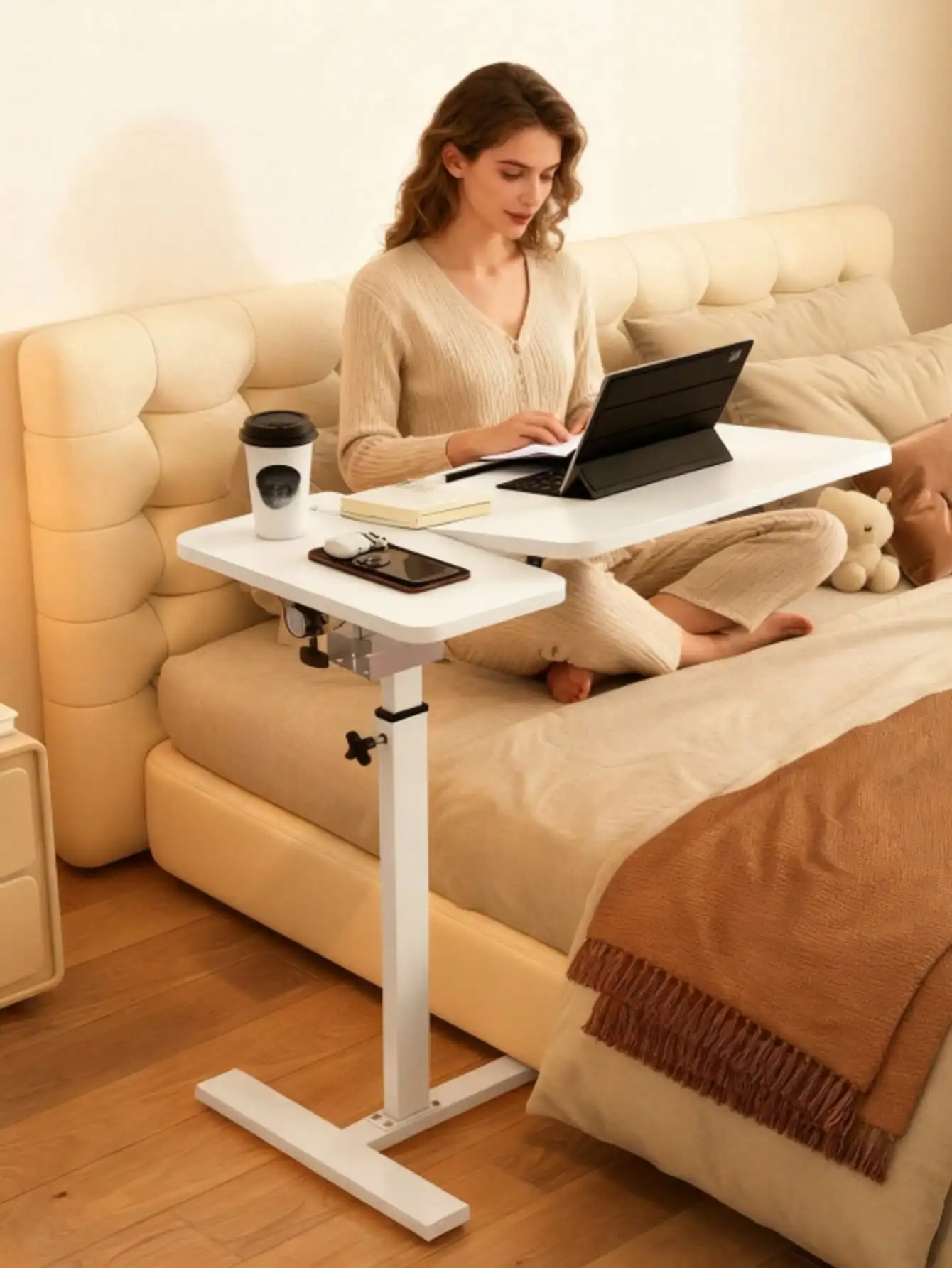 Multi Functional Laptop Desk; Double Sided Reversible Desktop Office Computer Desk; Lockable; Suitable For Stable Load-Bearing In Home Offices, Study Rooms, And Studios; Meet The Needs Of Office Work, Reading, Painting, And Other Scenes