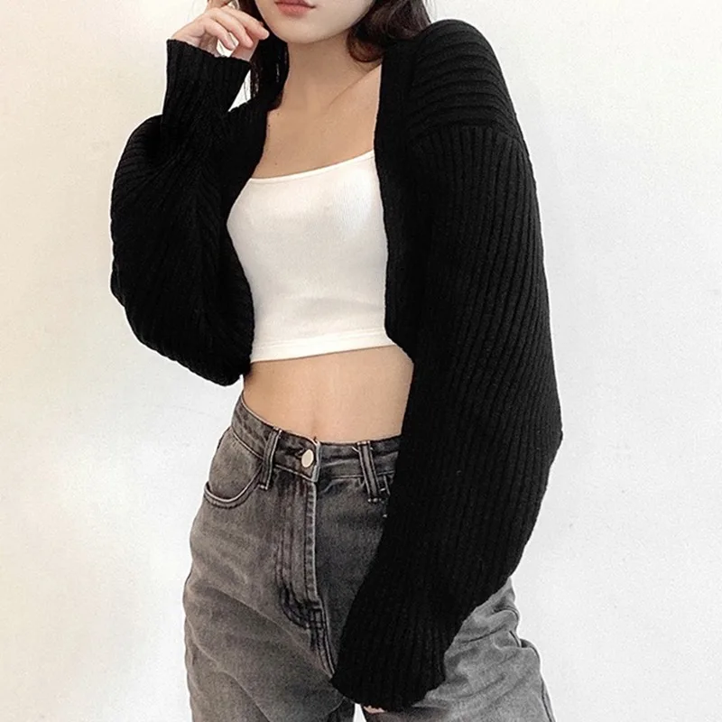 Women Retro Solid Color Loose Fitting Fashionable And Sexy Short knitted Long Sleeved Cardigan jacket