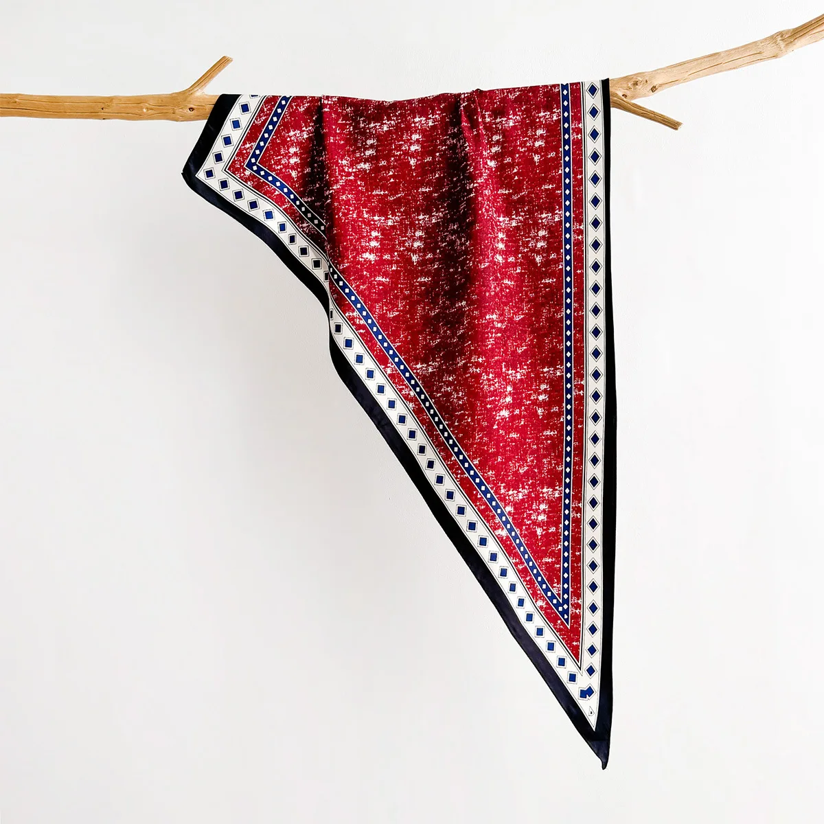 Women Oversized Triangle Wrap Scarf Layering Waist Curtain Decor For Denim Pants Streetwear Silky Fabric Head Wrap Fashion