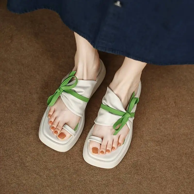 

Thick-soled Set-toe Sandals Women's 2022 Summer Outer Wear Square-toed Sandals Women's Color Matching Bow One Word Slippers