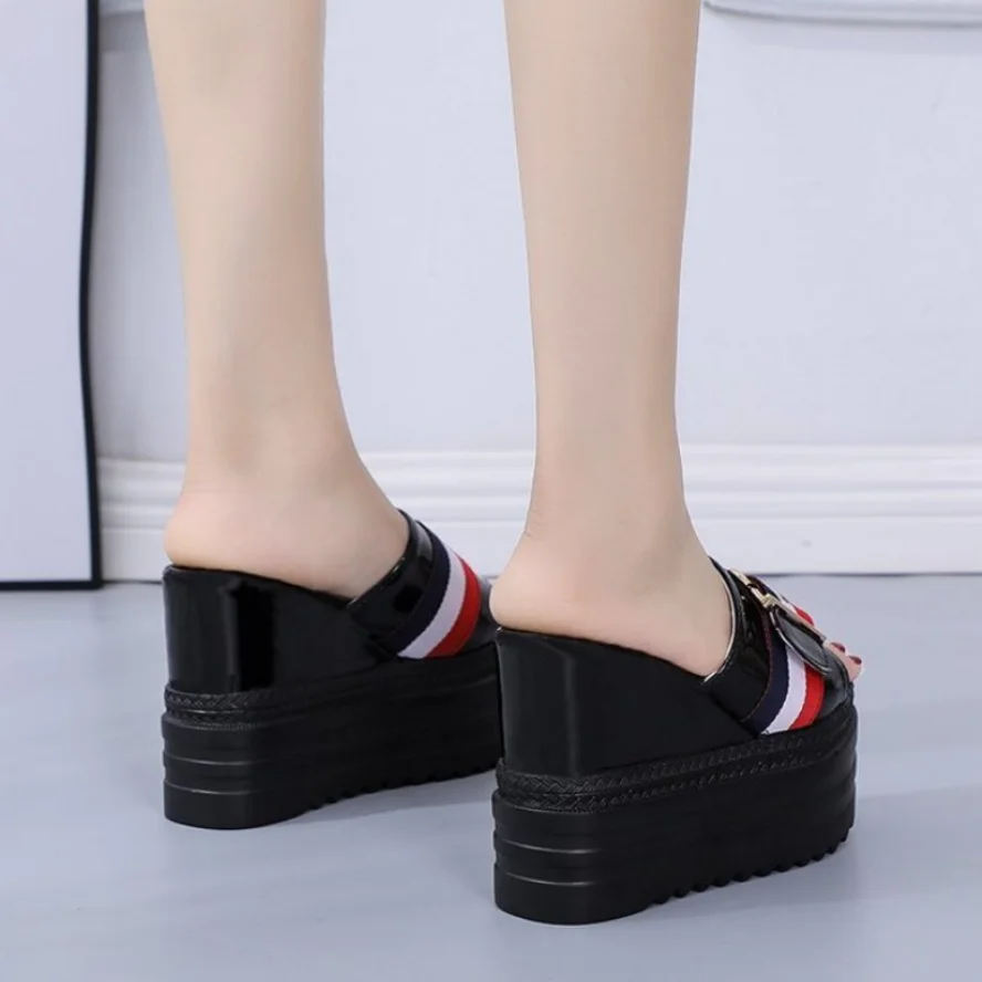 2024 Women Bottom Wedge Slippers Summer Fashion With All-Match Sexy Thick Soled Sandals Shoes Women Flip Flops Slipper Female