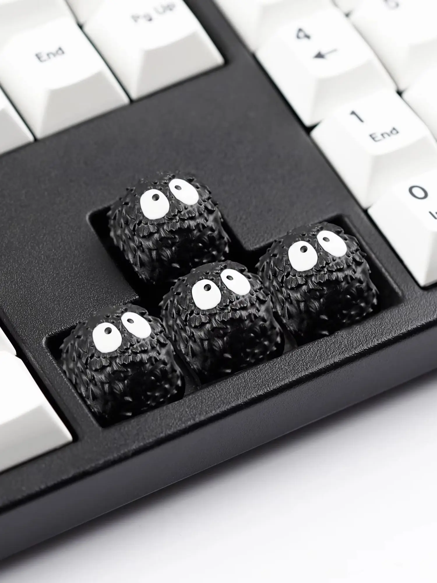 YMDK Czarna Kulka Węglowa 1 szt. 4 szt. Personalizowany Keycap z Żywicy Ręcznie Robiony Nowatorski Kreatywny Keycap na Zamówienie do Klawiatur Mechanicznych MX — zdjęcie produktu 7