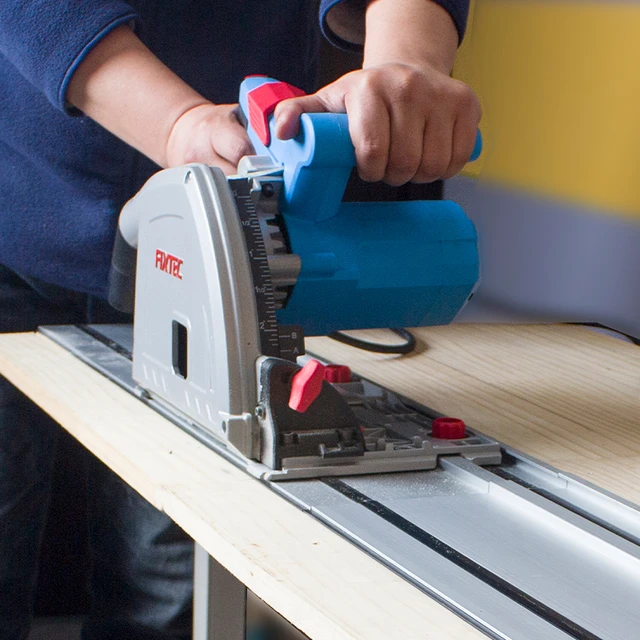 Circular saw track kit best sale