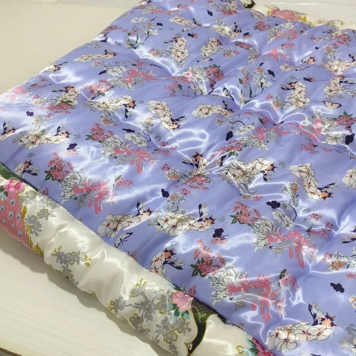 

No cotton filling Glossy summer satin silk cover with zipper floral print bedspread home bedding