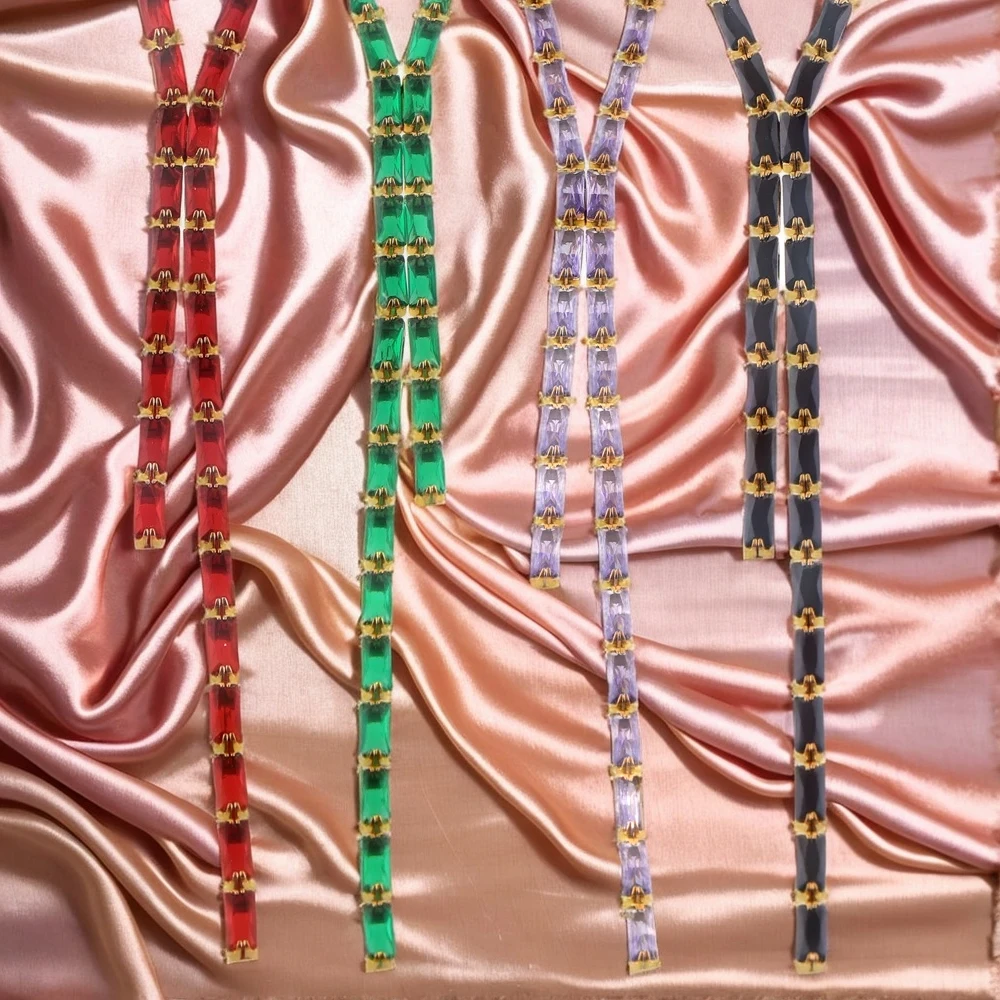 

Women's Necklace Inlaid with Colorful Rectangular Zircon Stainless Steel Fashionable and Versatile Jewelry Accessories