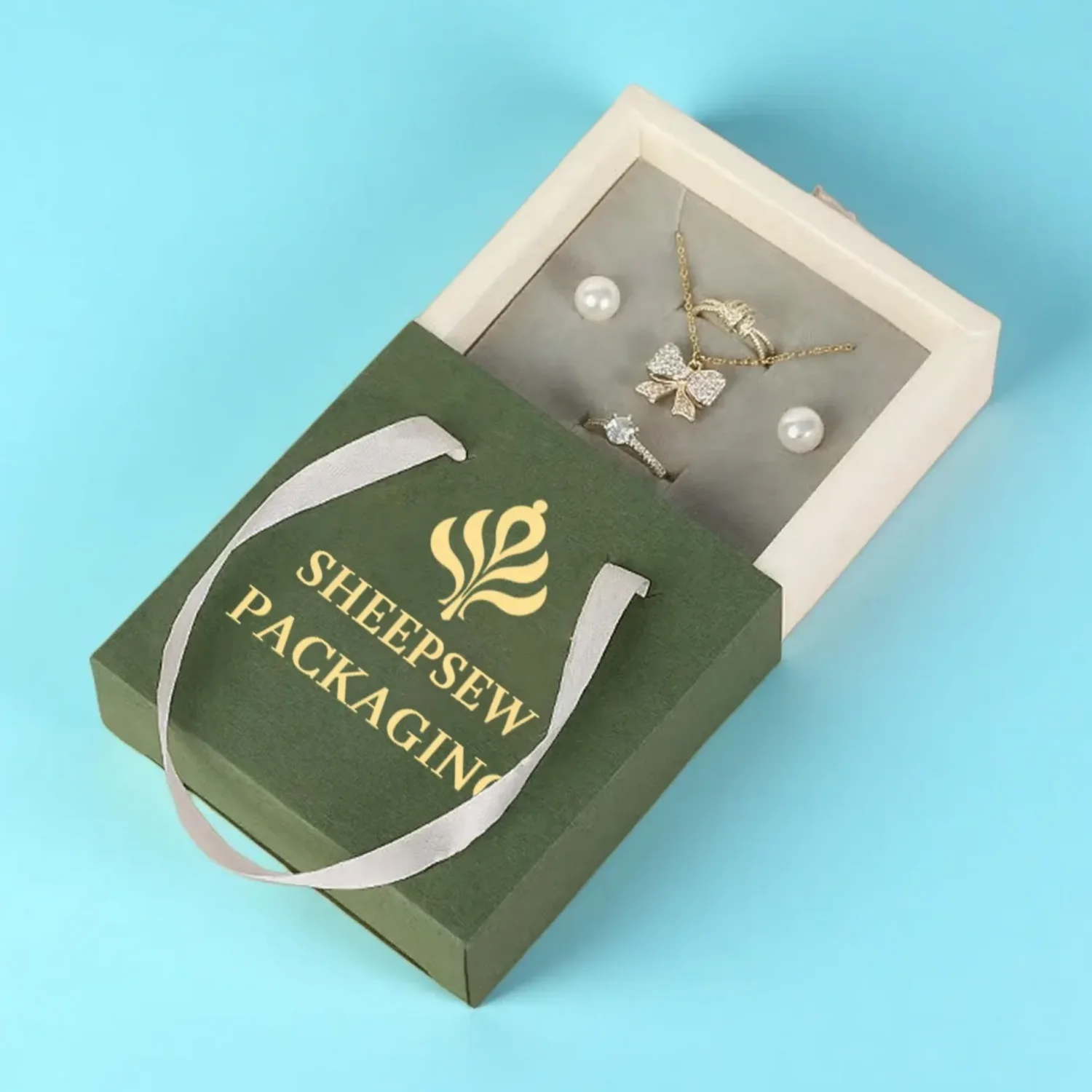 

Персонализированная фиолетовая шкатулка для драгоценностей из 20 шт. с мешочком из микрофибры: набор упаковки с логотипом 10x10x3,5 см