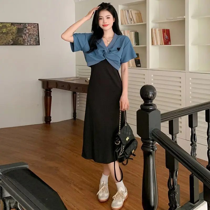 

Summer Slim High Grade Dresses Outfits 2023 New Arrival Design Sense Small Group Sweater Dress Two Piece Set for Women