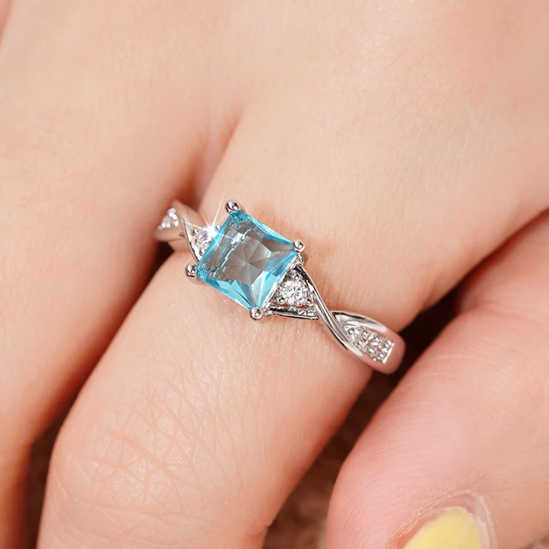 Huitan Blue Princess Square Cut Zirconia Ring Women Fashion Luxury Wedding Band Bridal Accessories Silver Color Finger Jewelry