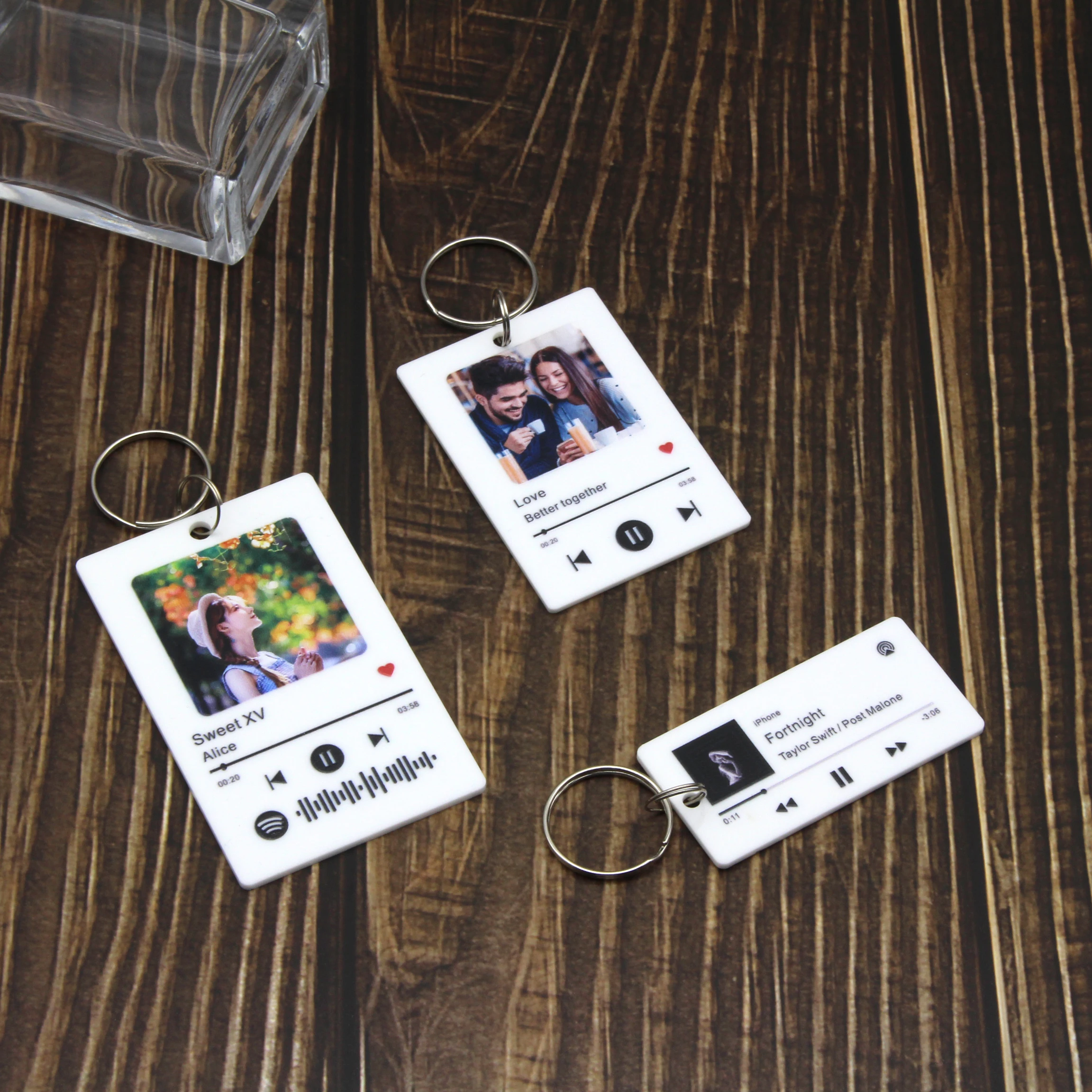 Personalizado acrílico Spotify Music Keychain para homens e mulheres, capa do álbum de fotos, Song Art Player, nome, data, aniversário Presentes