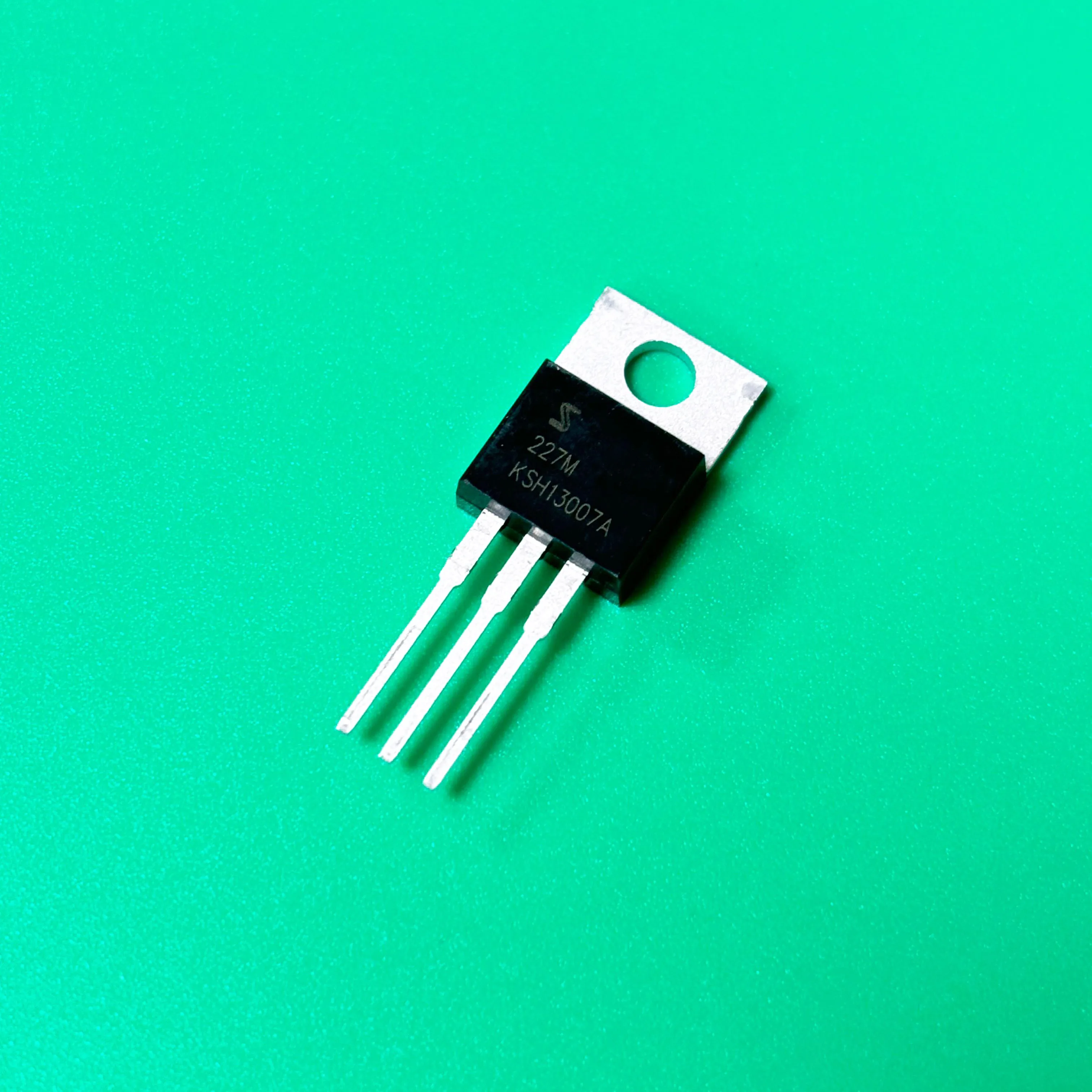 10pcs/lot KSH13007A TO-220 KSH13007 A Switch Mode series NPN silicon Power Transistor KSH 13007A KS H13007A 13007