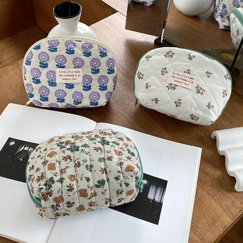 

Quilted Cotton Ladies Travel Storage Bag Zipper Cosmetic Makeup Bag Headphone Bag Lipstick Pack Coin Purse Wash Bag New
