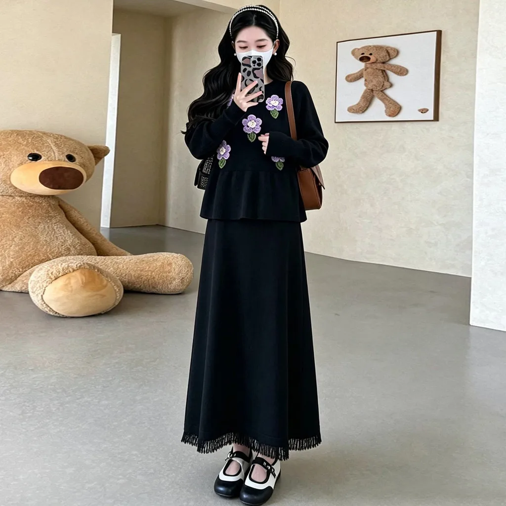 Maternity Suit Autumn Winter Knit Top Flower Embroidery and Tassel Skirt 2 Piece Set 2026