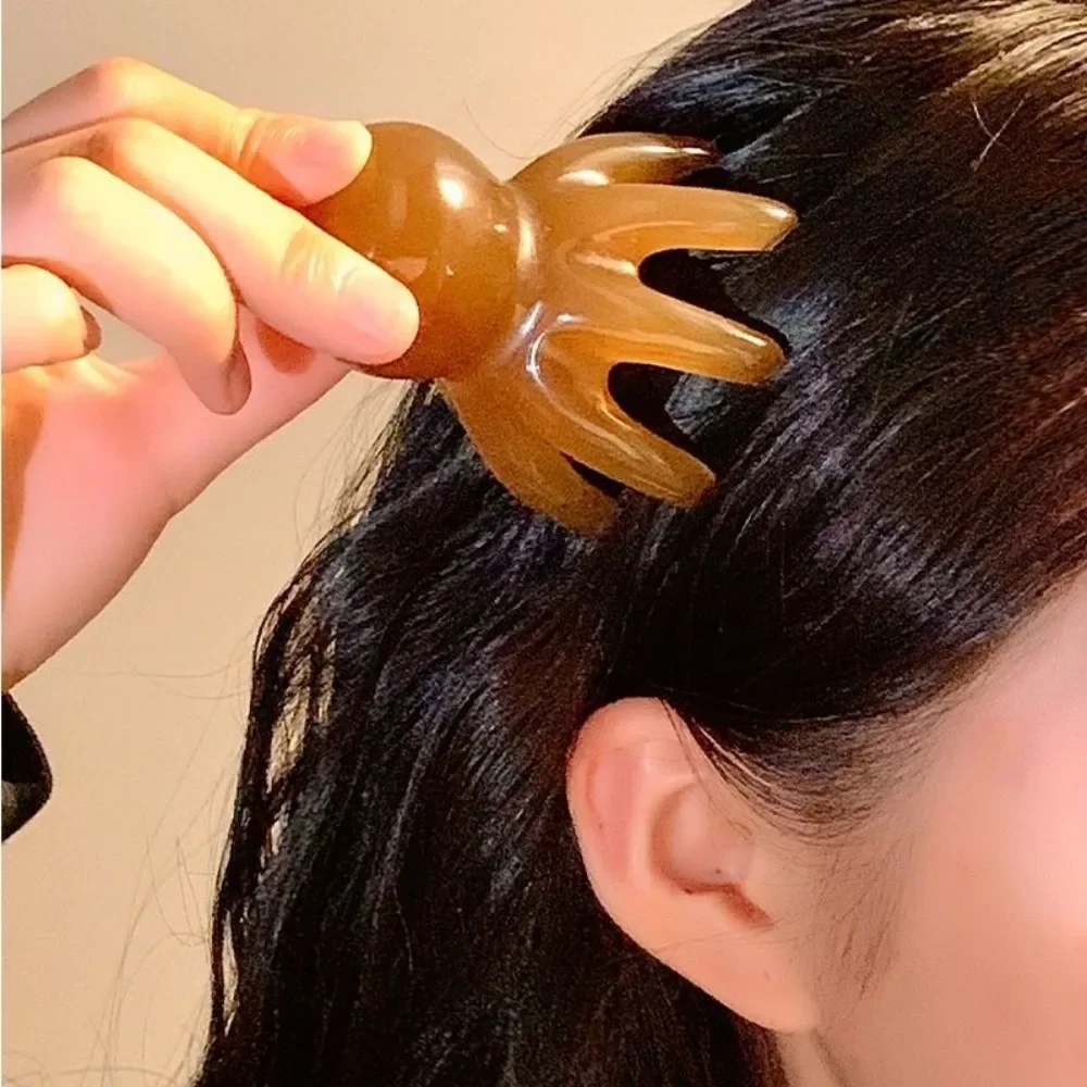 

Resin Octopus Massage Comb Head Meridian Scraping Scalp Massage Brush Acupuncture SPA Gua Sha Massage Comb Fatigue Relief Massag