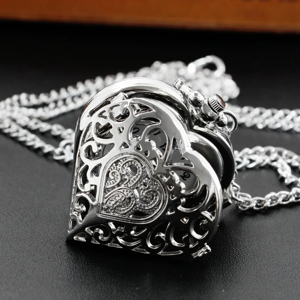 실버 목걸이가 달린 중공 하트 모양의 석영 회중 시계 실용적인 인기 레이디 펜던트 선물 Fob 시계