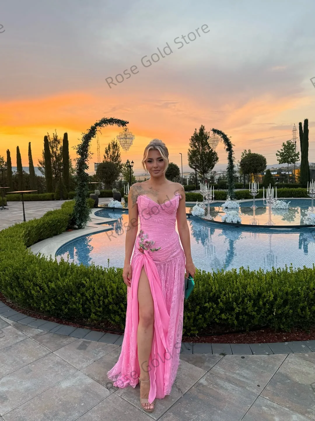 วินเทจสีชมพูชุดราตรีที่กําหนดเองลูกไม้ที่รักVestidos de Galaสง่างามดอกไม้A PpliquesสูงSlitผู้หญิงพรหมชุด