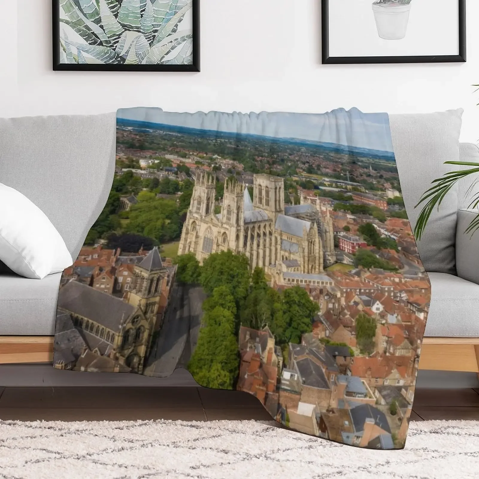 York Minster Cathedral England North Yorkshire in Summer Throw Blanket All Season Lightweight Soft Blanket for Bed
