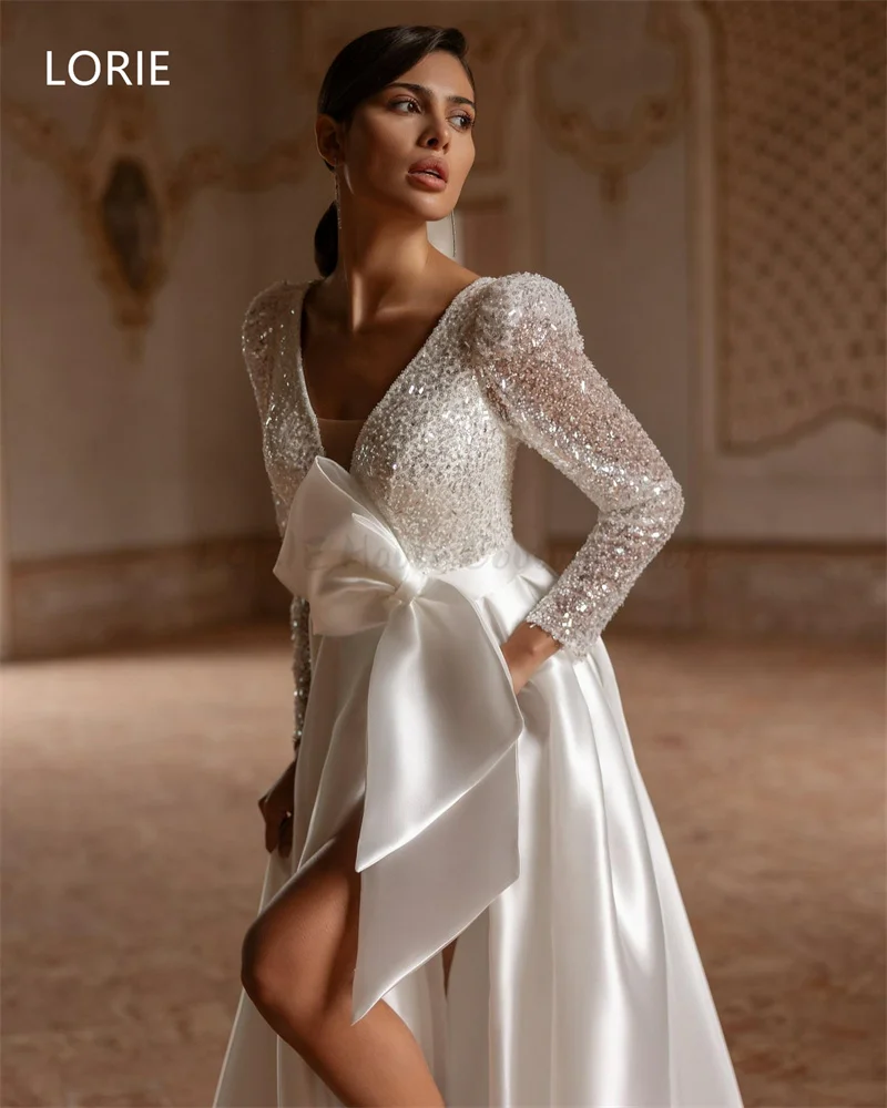 LORIE ساتان لامع على شكل حرف a أنيق مزين فستان الزفاف فتحة جانبية زي العرائس على شكل حرف v بدون ظهر ثوب زفاف مخصص 2025