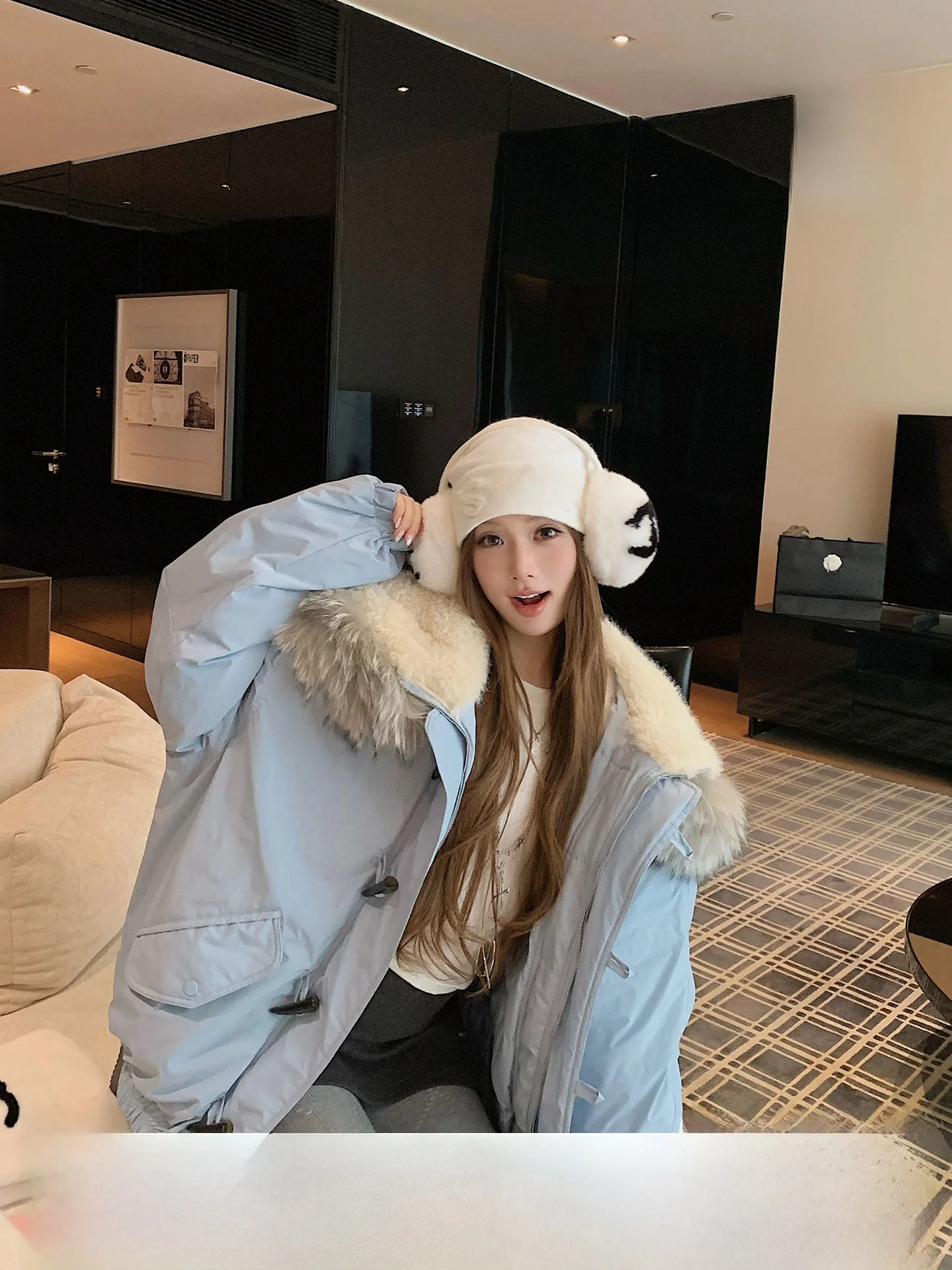 

Свободная теплая пуховая куртка с отстегивающимся меховым воротником и застежкой на пуговицах для женщин, повседневное зимнее пальто, белое, с наполнителем из пуха.