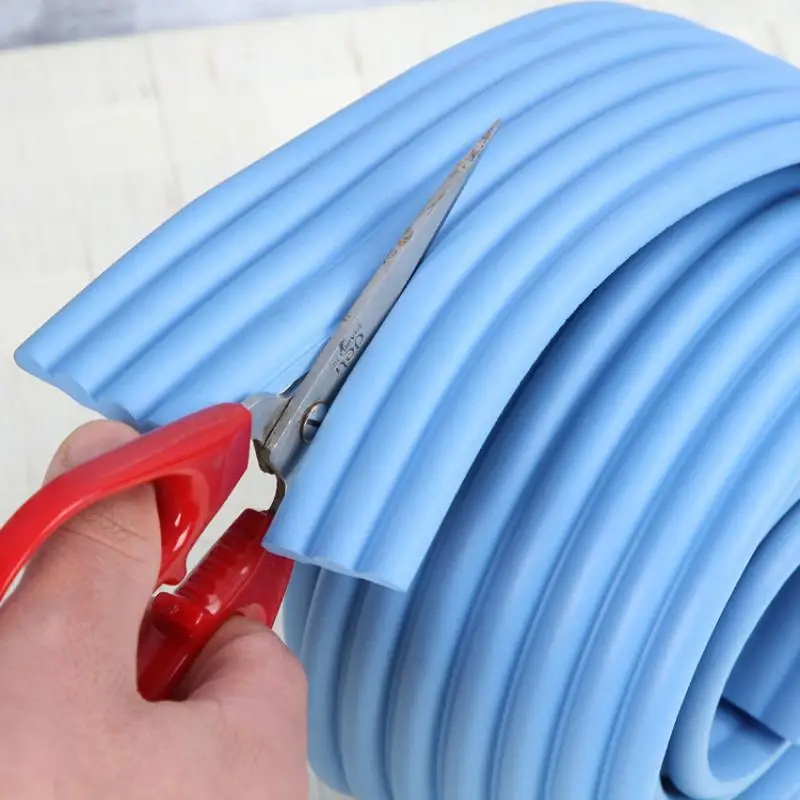 子供用衝突防止クッションエッジガード1個、無料テープ付き2Mフォームバンパー、ベビーセーフティデスクおよびテーブルコーナープロテクター