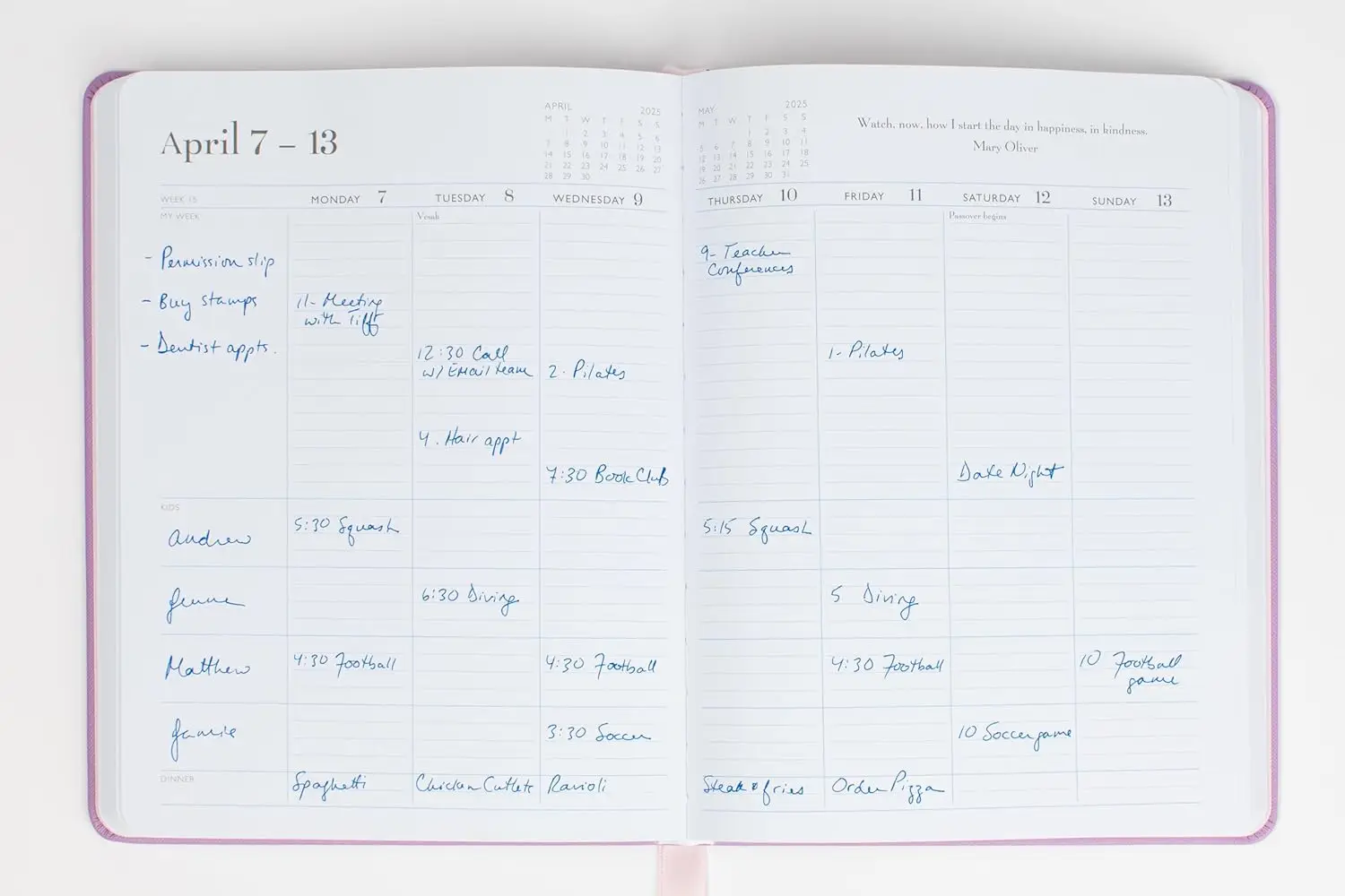 momAgenda Desktop Planner กรกฎาคม 2024 ถึงธันวาคม 2025 พร้อมปกหนังมังสวิรัติ