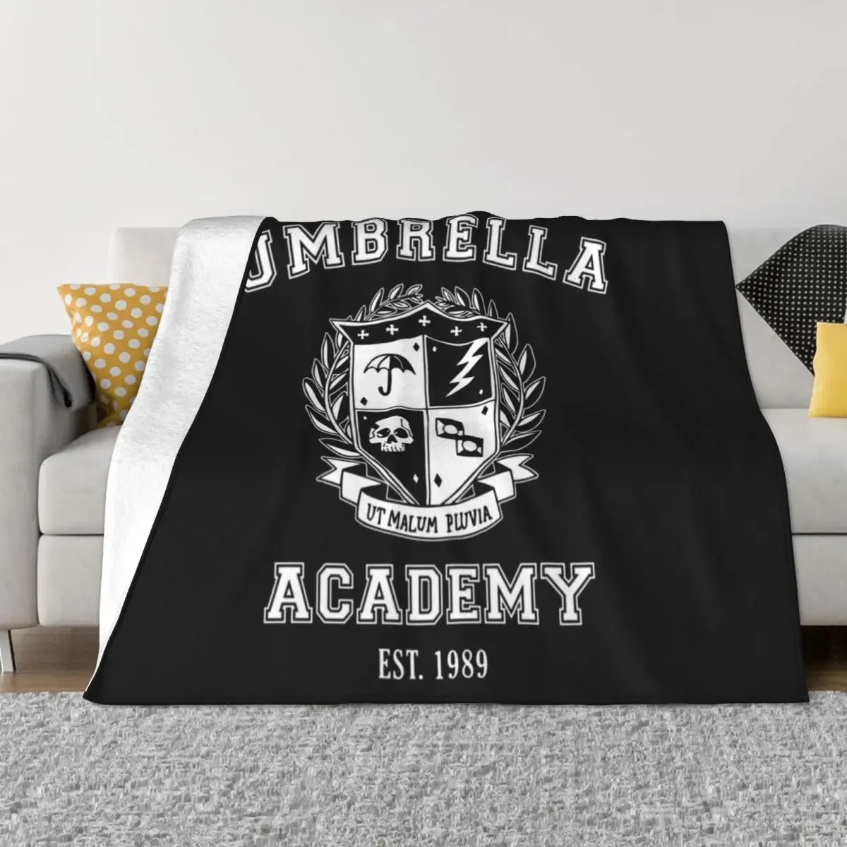 Umbrella Academy - School Varsity Throw Blanket decorative Decorative Throw Retros Blankets