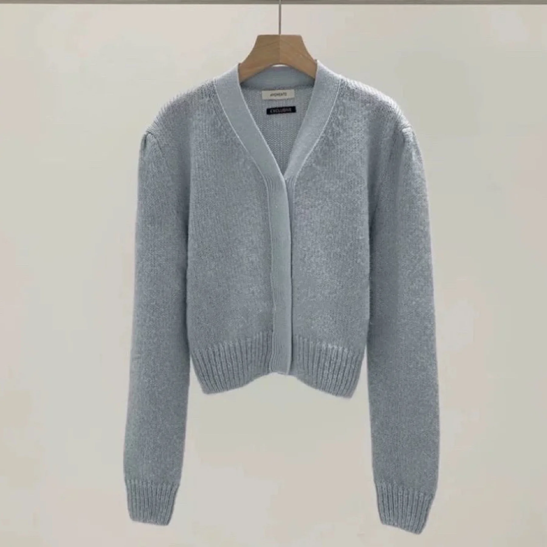 

Pure Korean Amoment Winter Faion Soft V-Ne Loose Women's Knitted Cardigan Ele