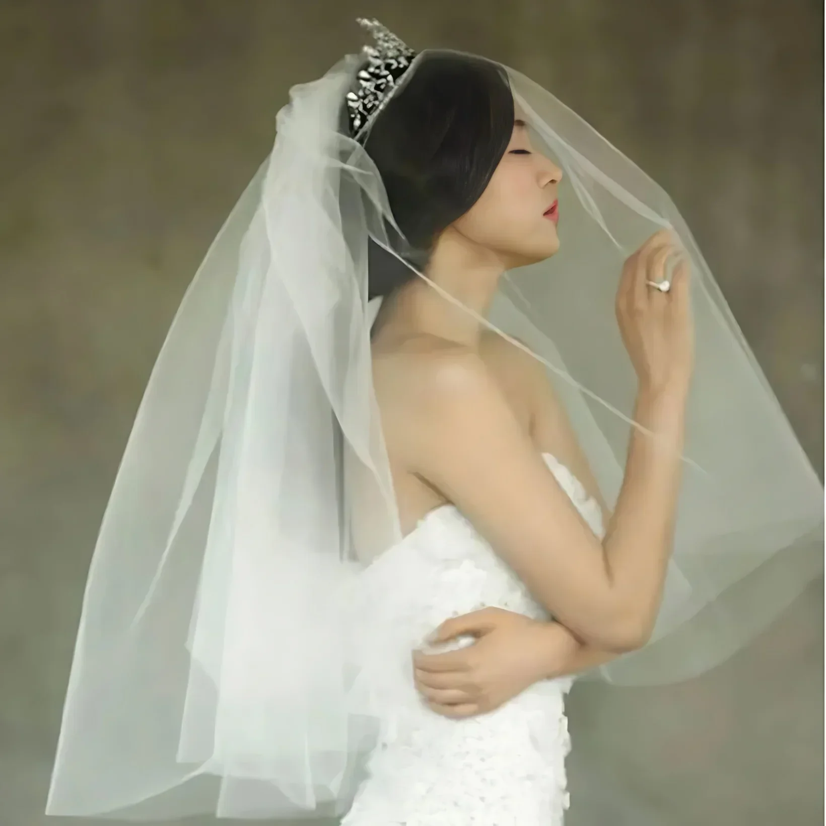 

Simple Wedding Veils Accessories Ivory White Veil Two Layers With Comb Bridal Veil