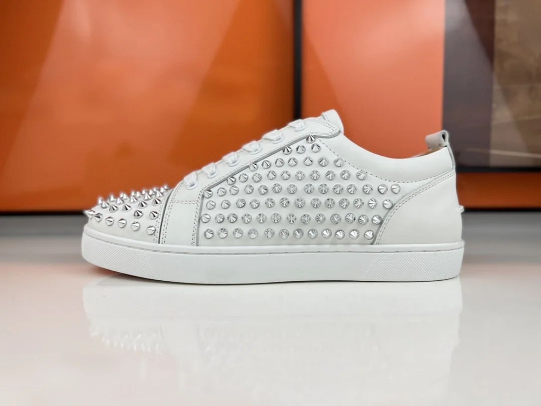 Men's Low Top White Leather Sneakers Lace Up Whole Silver Rivet Loafers Red Bottom Footwear Casual Walking Boat Shoes SIZE 47