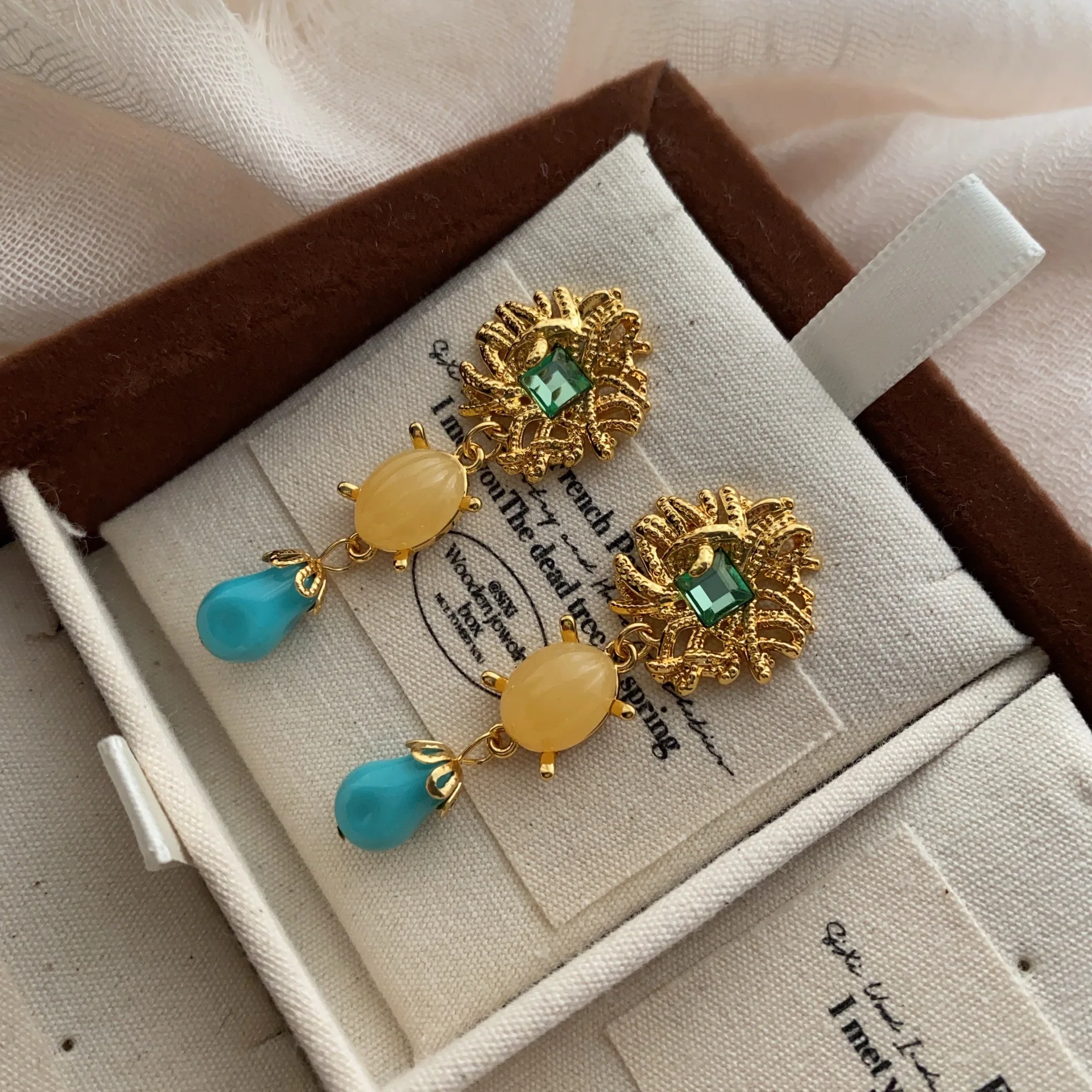 

Palace Style Exquisite Tassels Earrings for Women Hyperbole Dinner Party Luxury Elegant Retro Medieval Style Party Jewelry