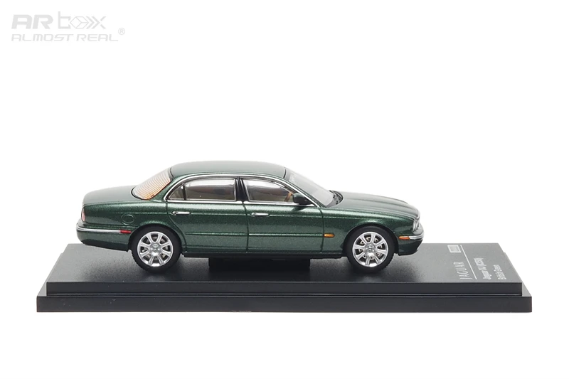 (الطلب المسبق) AR Box 1:64 Jaguar XJ350 British Racing Green Diecast Collector's Vehicle Model Car #3