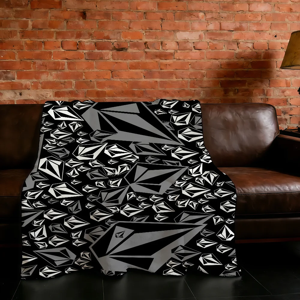 

Blanket Super Warm V-Volcom-ES Comfortable Fashion Plush Throw Blanket Child Home Sofa Bedroom Brand Gift