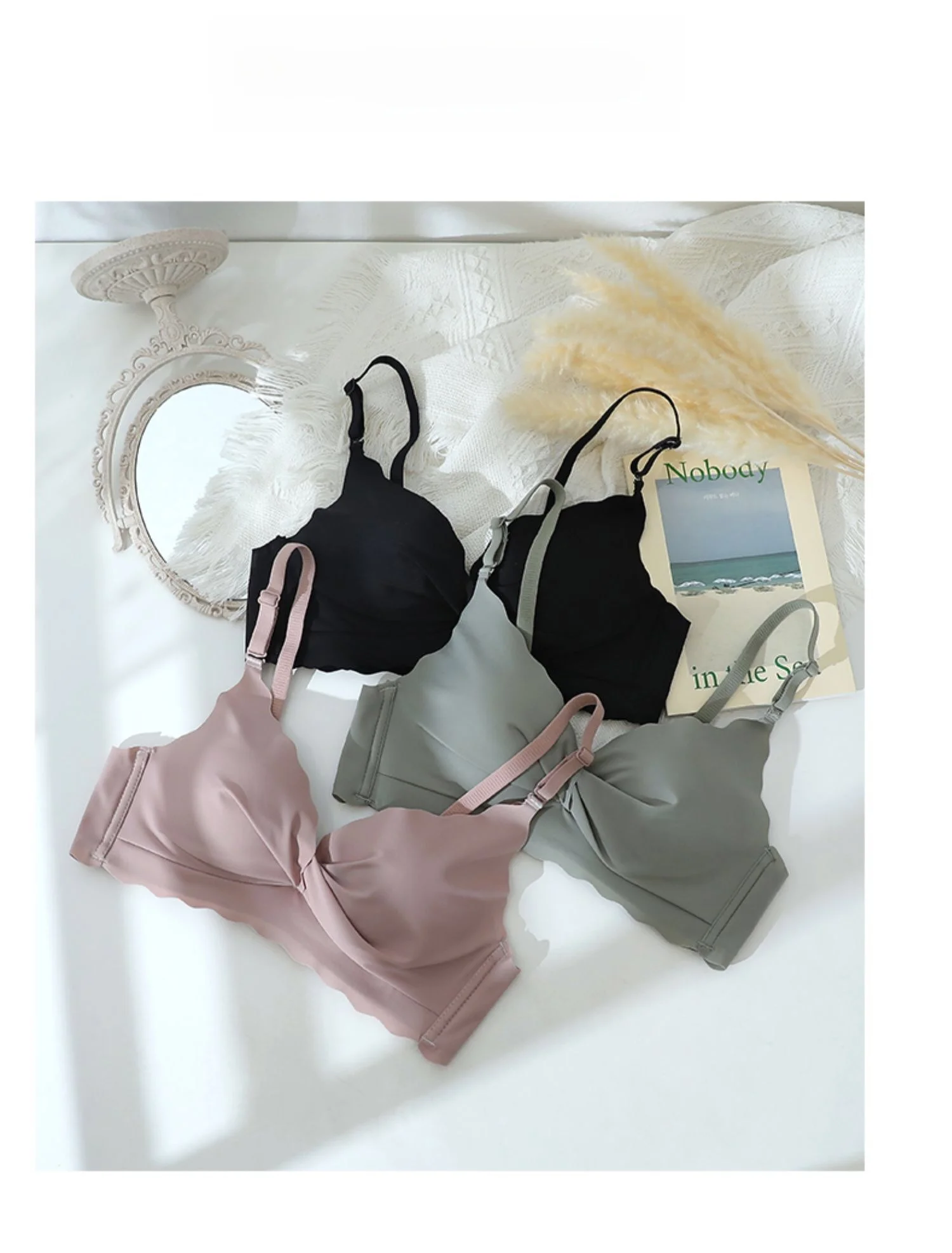 Conjunto de sujetador y bragas sin costuras para mujer, color blanco, fino, con efecto push-up, sin aros, ropa interior cómod...