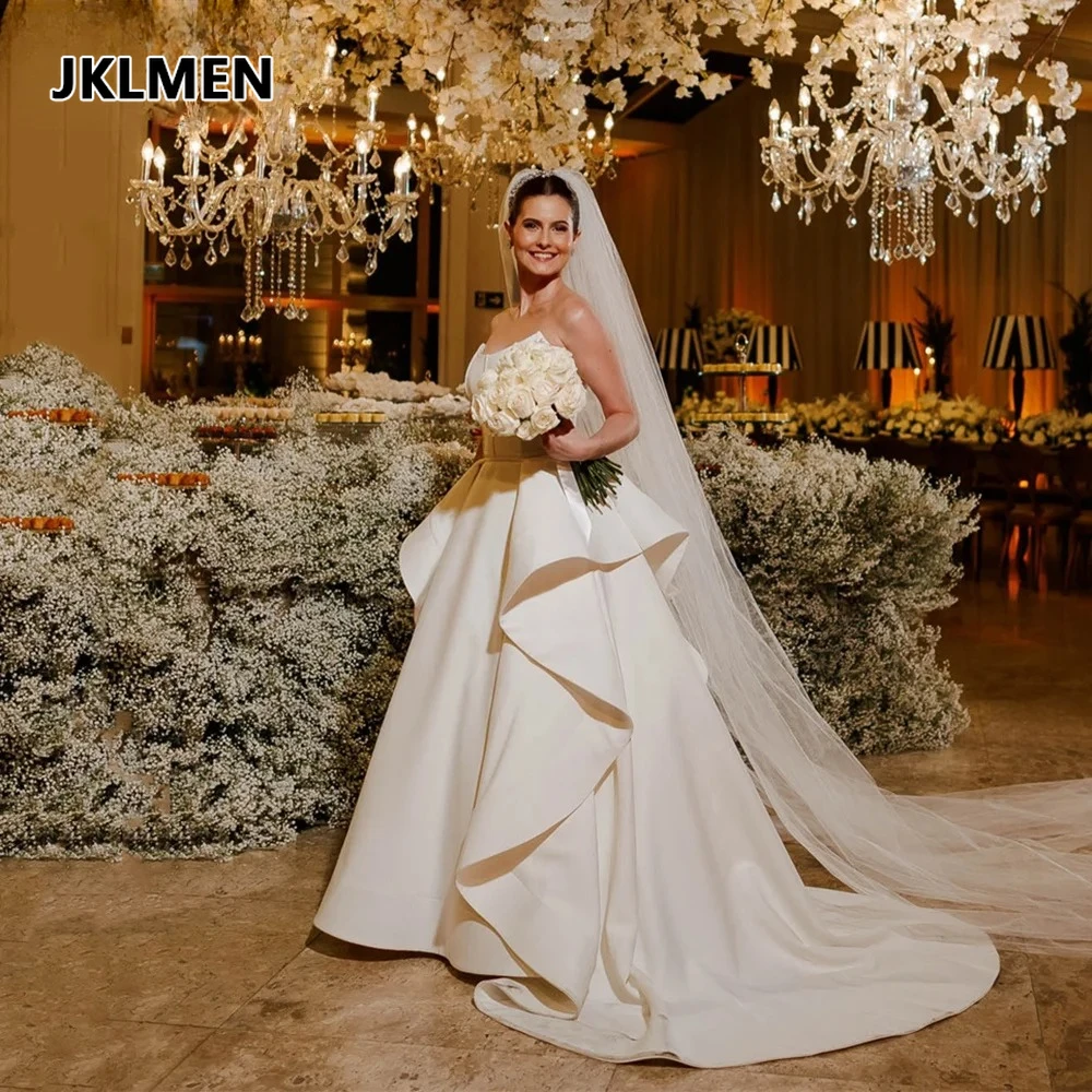 Luxuriöses ärmelloses Brautkleid in A-Linie, trägerloses Brautkleid, tailliertes Hochzeitskleid, maßgeschneidert, 2026