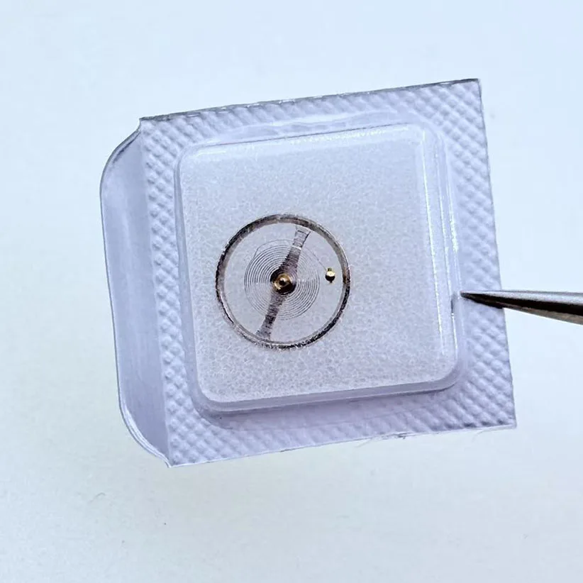2/5/10 PCS Watch accessories full swing Japanese 7009 movement balance wheel 7009 full swing (including hairspring)