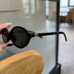 Ins 2025 Luxury Designer UV400 Sunglasses Women Men New Trendy Oval Sun Glasses Ladies Vintage Small Round Gafas De Sol