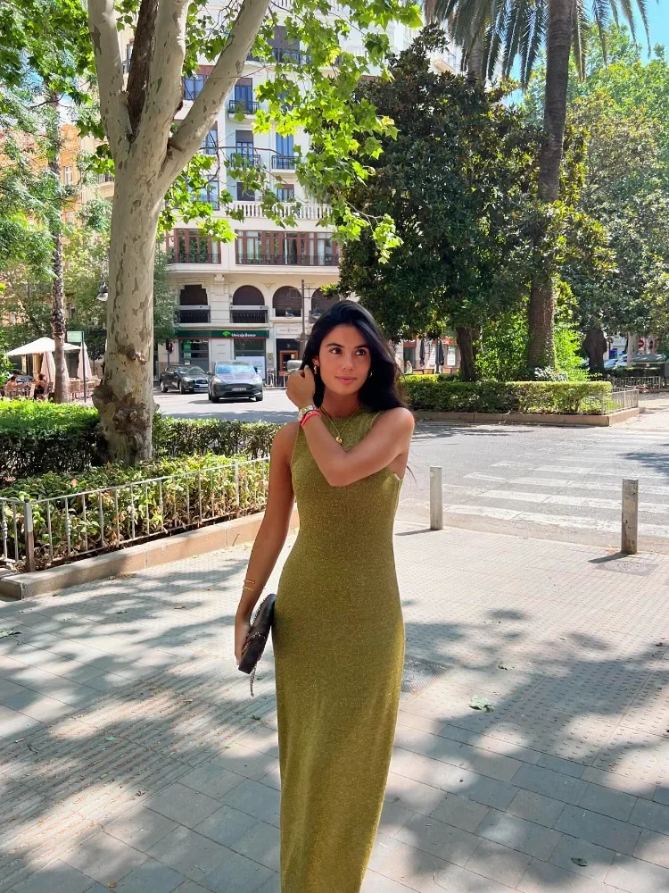 

Fashion Bright Silk Knitted Slim Dress Women Elegant Round Neck Sleeveless Long Dresses 2024 Autumn New Lady Commuting Robes