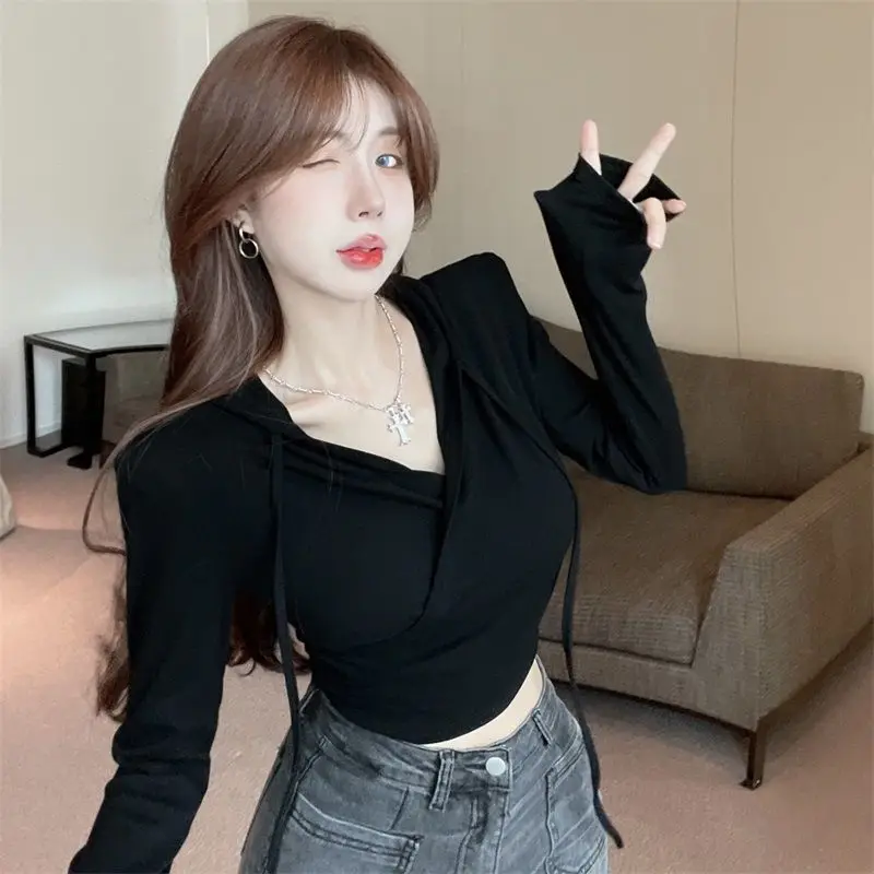 Pure Color Basic Long Sleeve Pleated Slim Crop Tops Casual Hooded V Neck Sexy Summer Fashion Tees High Street Women Clothing