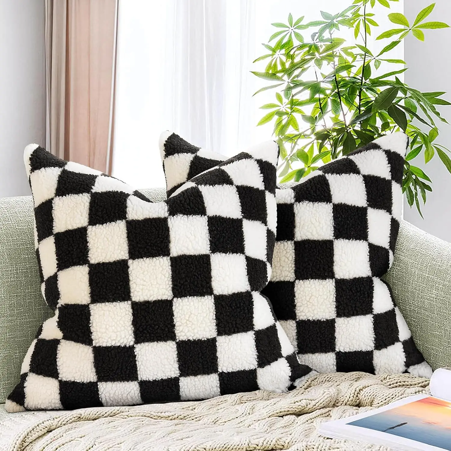 

AmHoo Pack of 2 Decorative Throw Pillow Covers Checkerboard Luxury Super Soft Faux Fur Wool Set Case Cushion for Couch Sofa Bedr