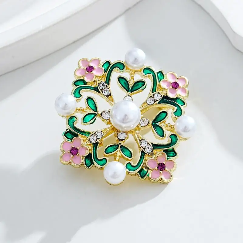 1Pcs Fashion Drip Oil Pearl Flower Hollow Brooches For Women Clothing Coat Party Accessries Gifts