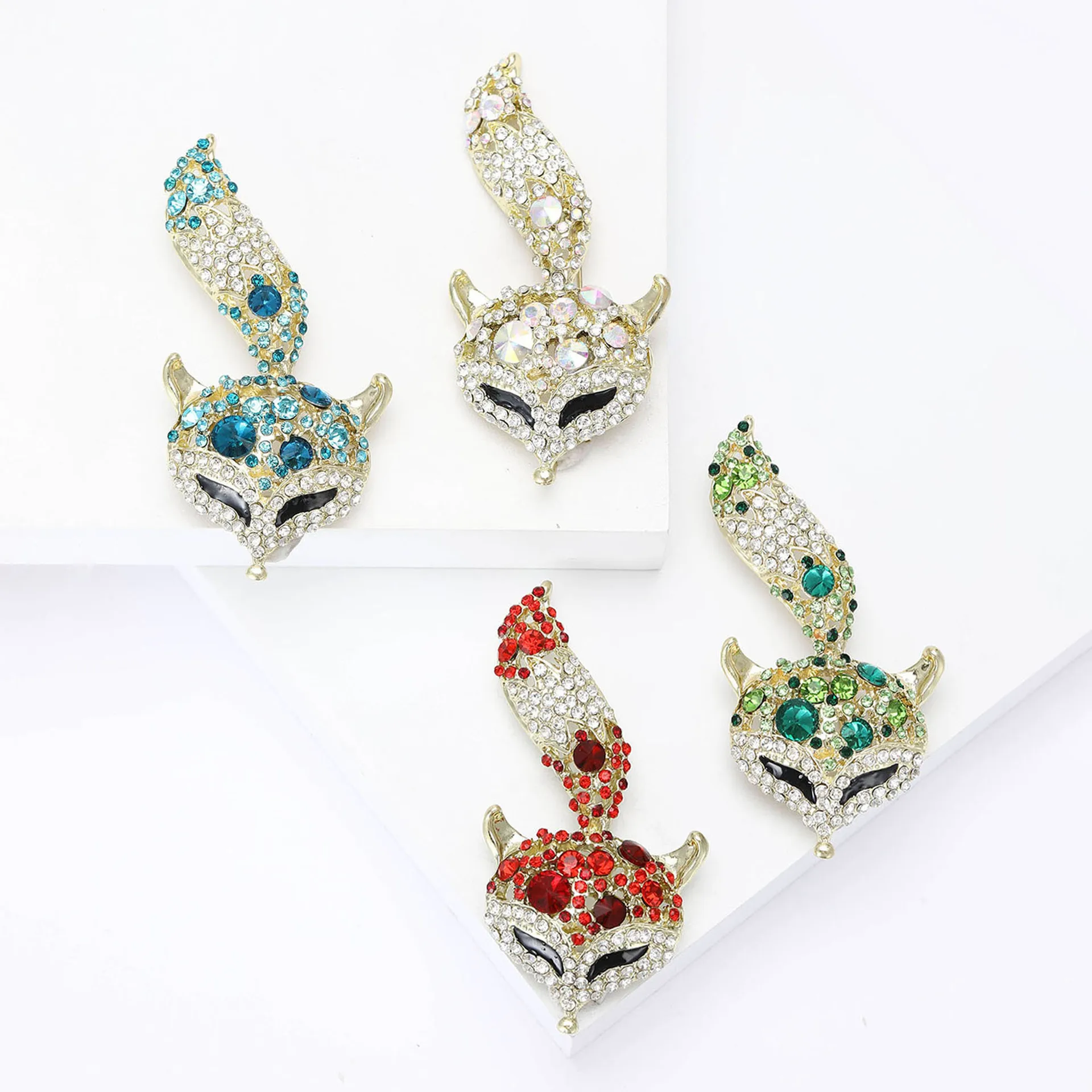 Ladies Cute Rhinester Fox Brooch Unisex Animal Pin Multi-Color optional Clothing Accessories Party Daily Jewelry Gifts