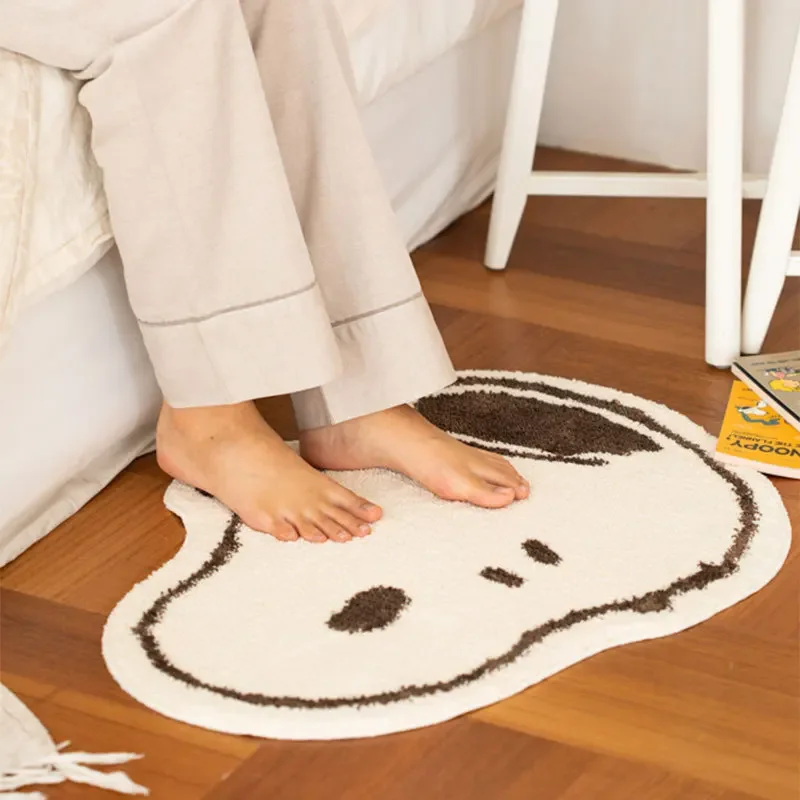 Lamb velvet carpet Snoopy cartoon non-slip home door mat bathroom floor mat living room bedroom study   room mini rug